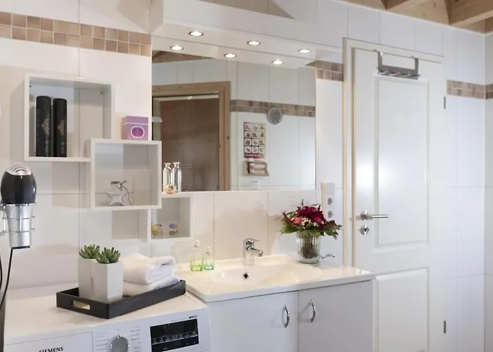 Schwalbennest Fuer Bis Zu 6 Personen Mit Kaminofen, Whirlpool Und Sauna - Haustiere Herzlich Willkommen, Nah Am Hafen